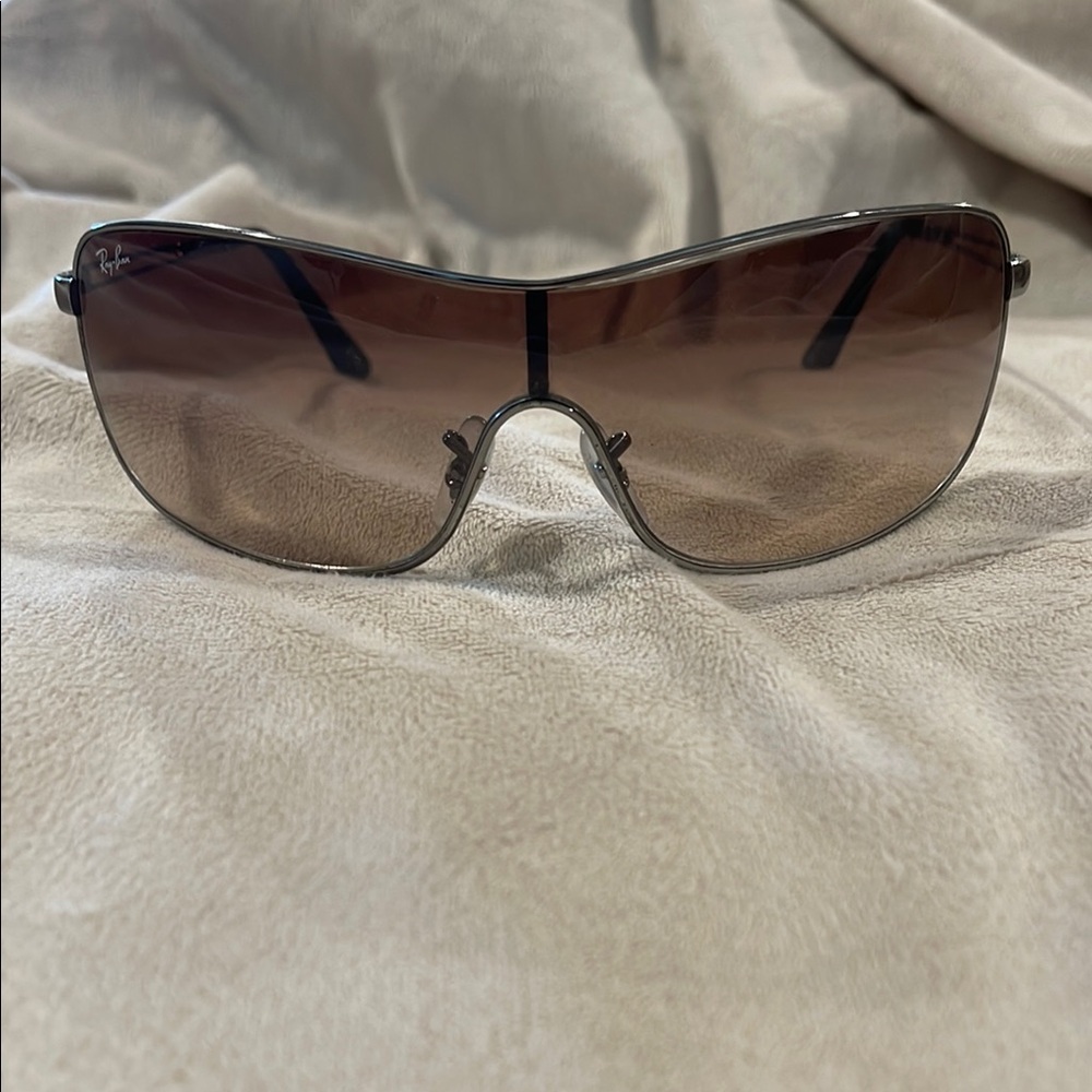 Ray-Ban Women's Black and Brown Sunglasses